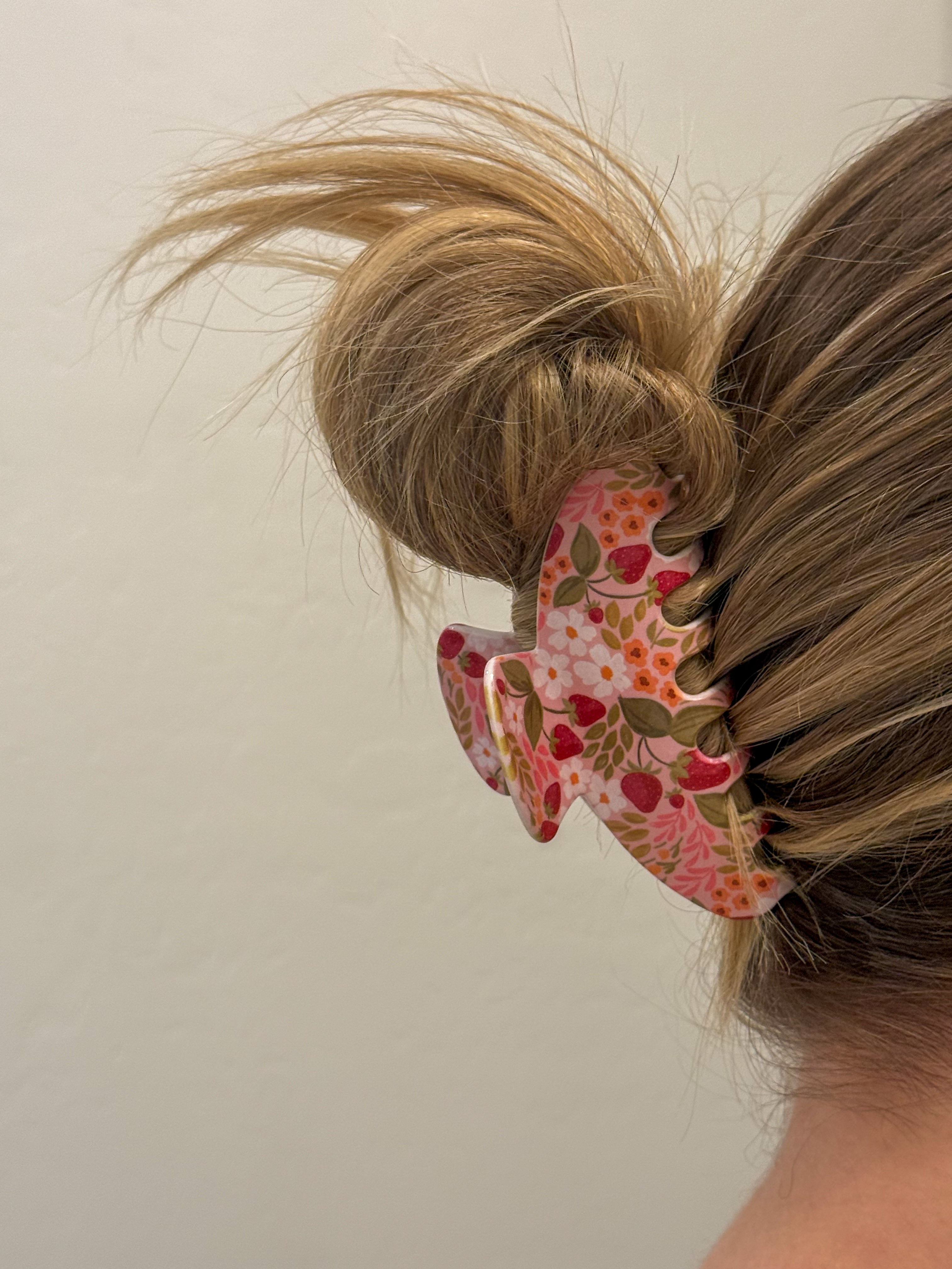 Berry Blossoms claw clips